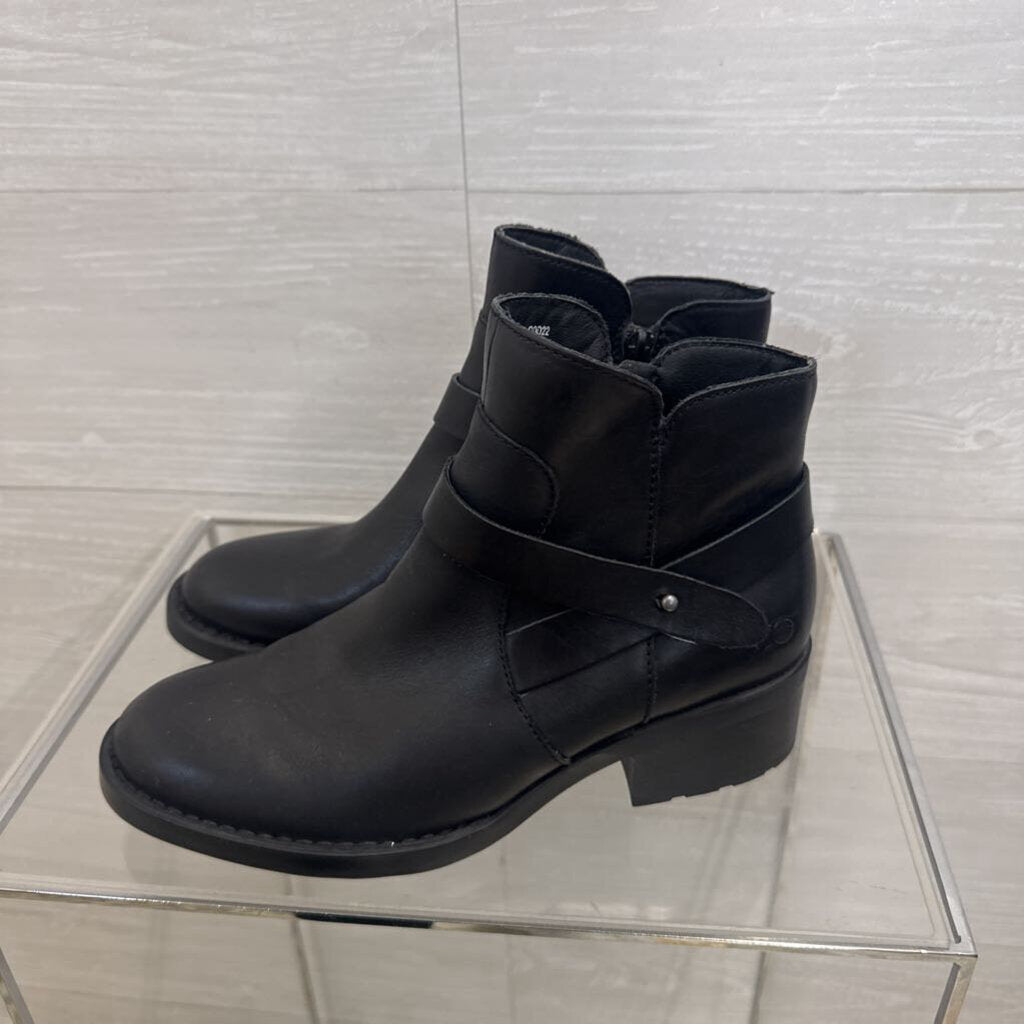 Born Black Leather Tori Ankle Boots 8.5