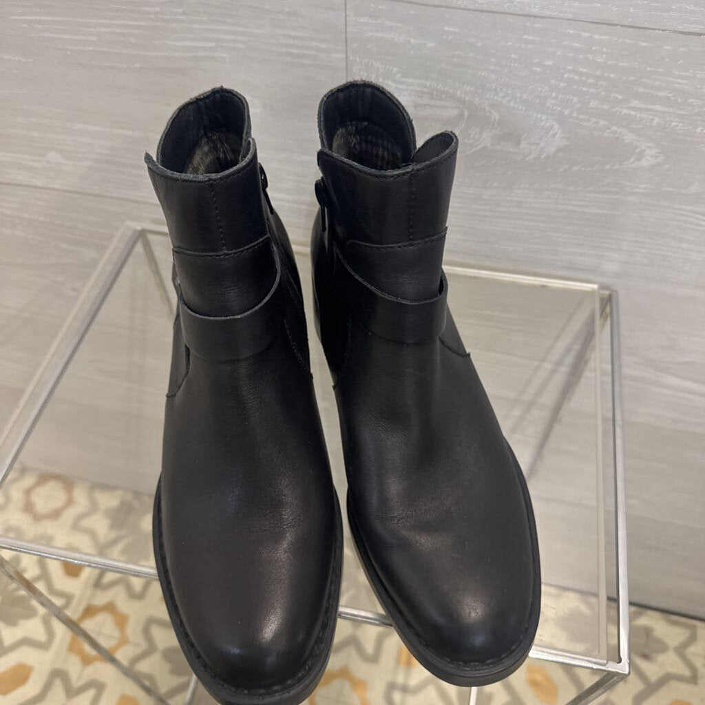 Born Black Leather Tori Ankle Boots 8.5