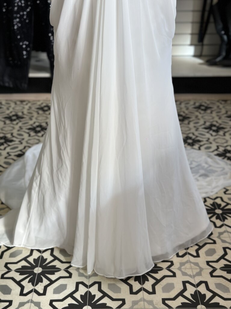Maggie Sottero Ivory Strapless Ruched Lace Up Back Bridal Gown 6