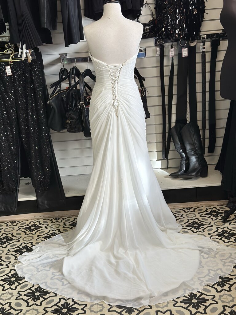 Maggie Sottero Ivory Strapless Ruched Lace Up Back Bridal Gown 6