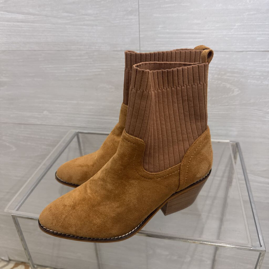 Boutique by Corkys Brown Suede Pull On Ankle Boots 7