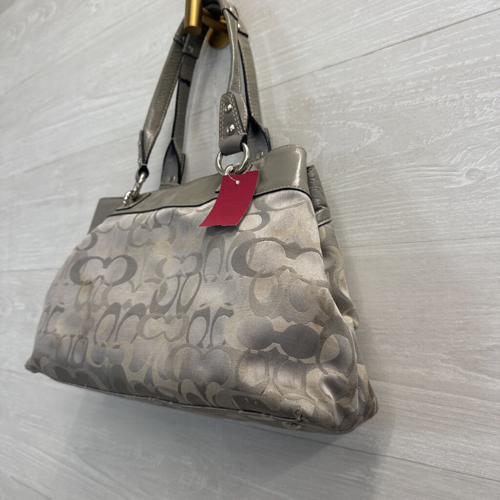 Vintage Coach Grey Penelope Signature Shoulder Purse