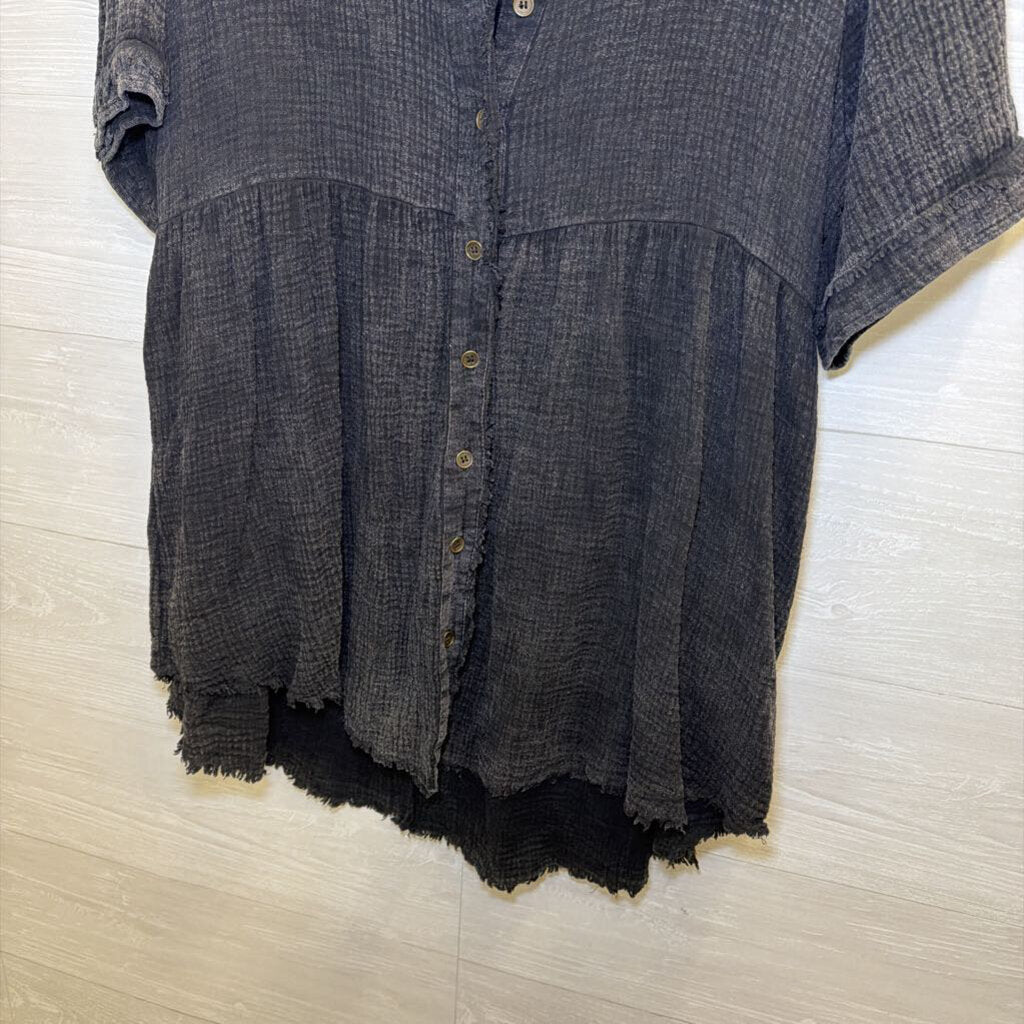Umgee Grey Textured Short Sleeve Button Down Top Extra Large