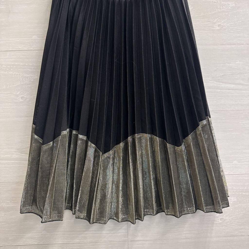 Angie Black/ Silver Pleated Skirt Medium
