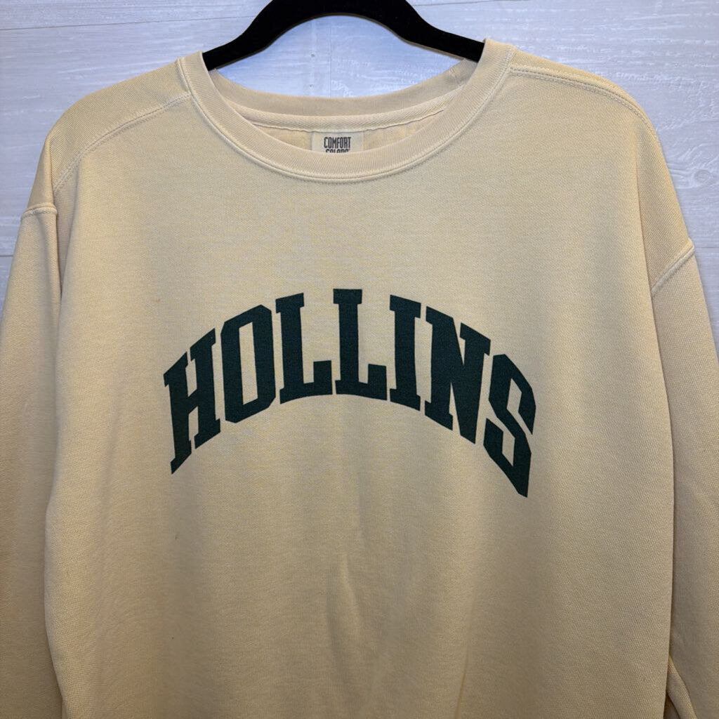 Comfort Colors Cream/ Green Hollins Crewneck Sweatshirt Medium