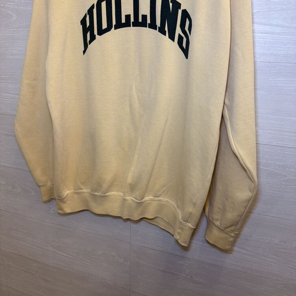 Comfort Colors Cream/ Green Hollins Crewneck Sweatshirt Medium