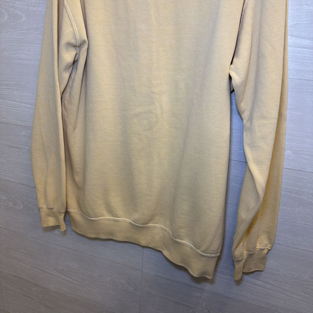Comfort Colors Cream/ Green Hollins Crewneck Sweatshirt Medium