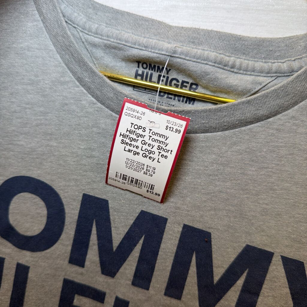 Tommy Hilfiger Grey Short Sleeve Logo Tee Large
