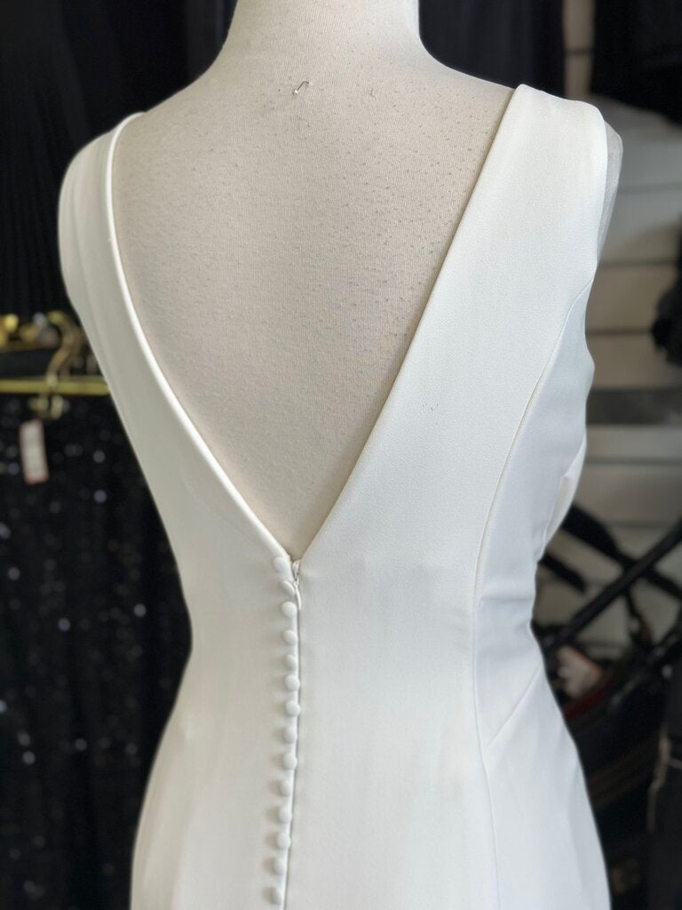 Maggie Sottero Ivory Crepe Bridal Gown 16