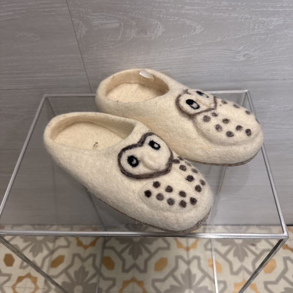 Cream 100% Wool Owl Slippers Large/ Extra Large