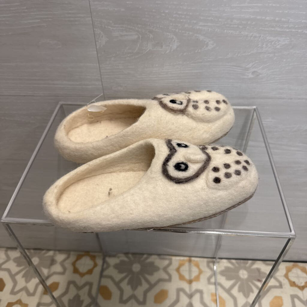 Cream 100% Wool Owl Slippers Large/ Extra Large