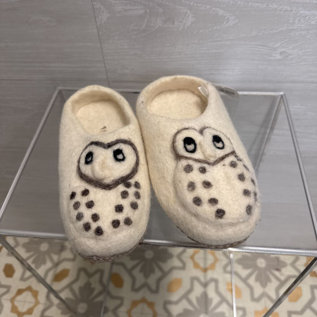 Cream 100% Wool Owl Slippers Large/ Extra Large