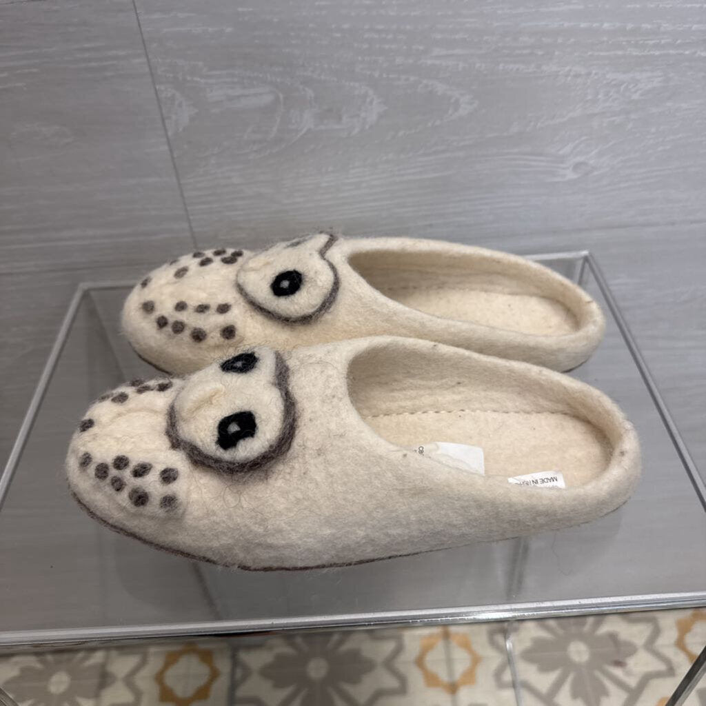 Cream 100% Wool Owl Slippers Small/ Medium