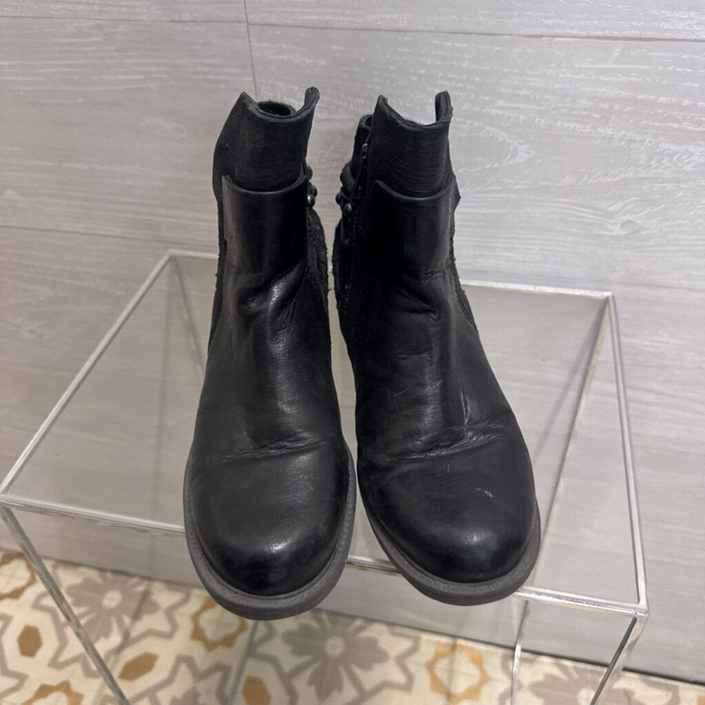OTBT Black Leather Ankle Boots 7.5