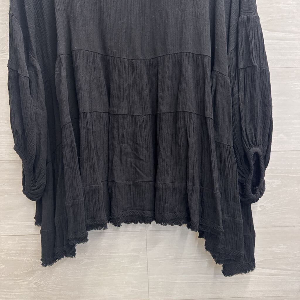 KyeMi Black Long Sleeve Boxy Top Medium