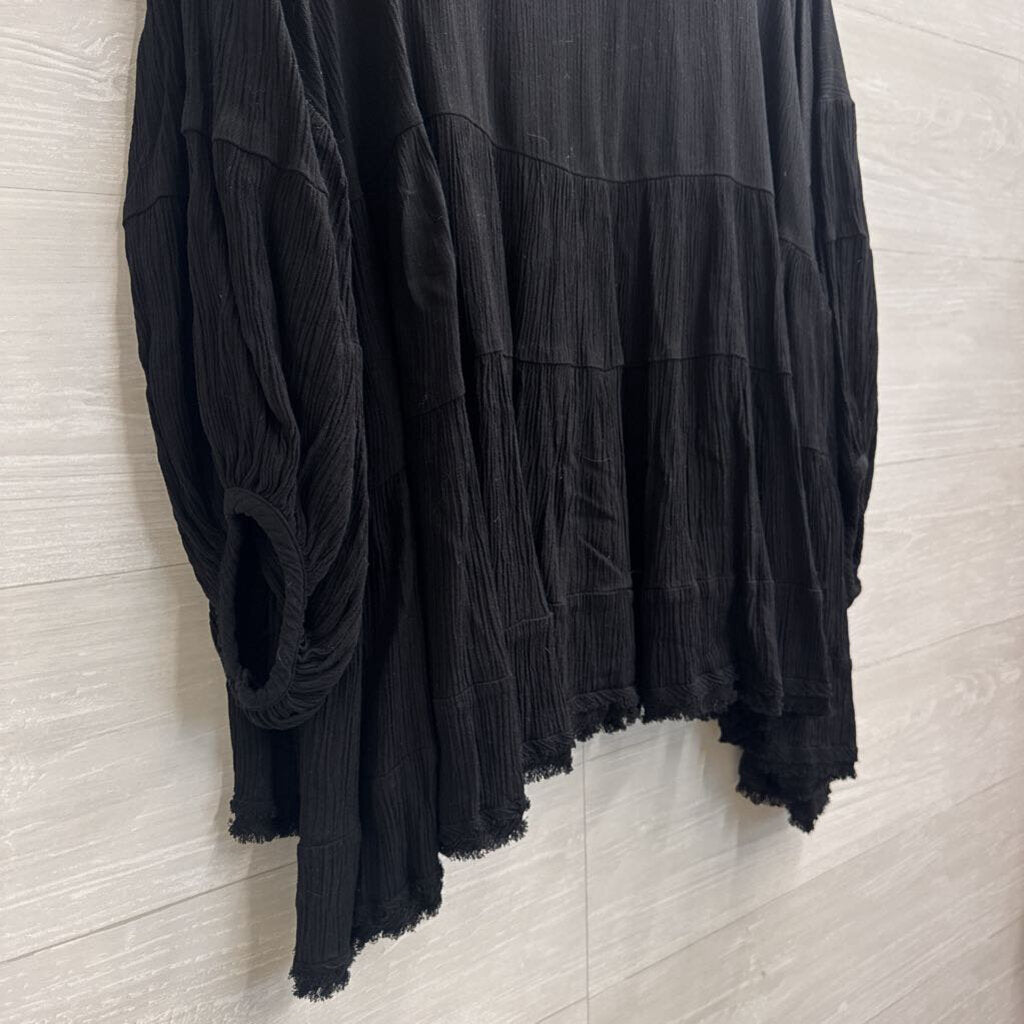 KyeMi Black Long Sleeve Boxy Top Medium