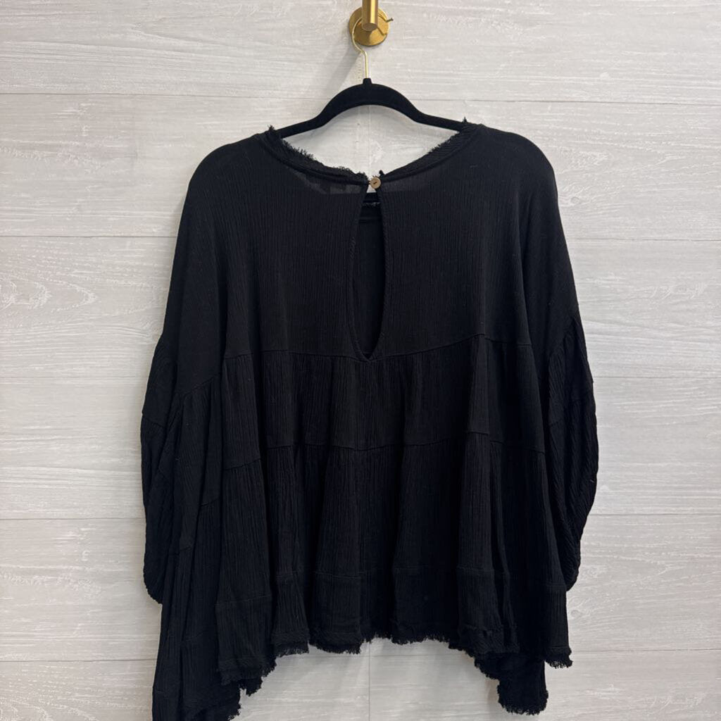 KyeMi Black Long Sleeve Boxy Top Medium