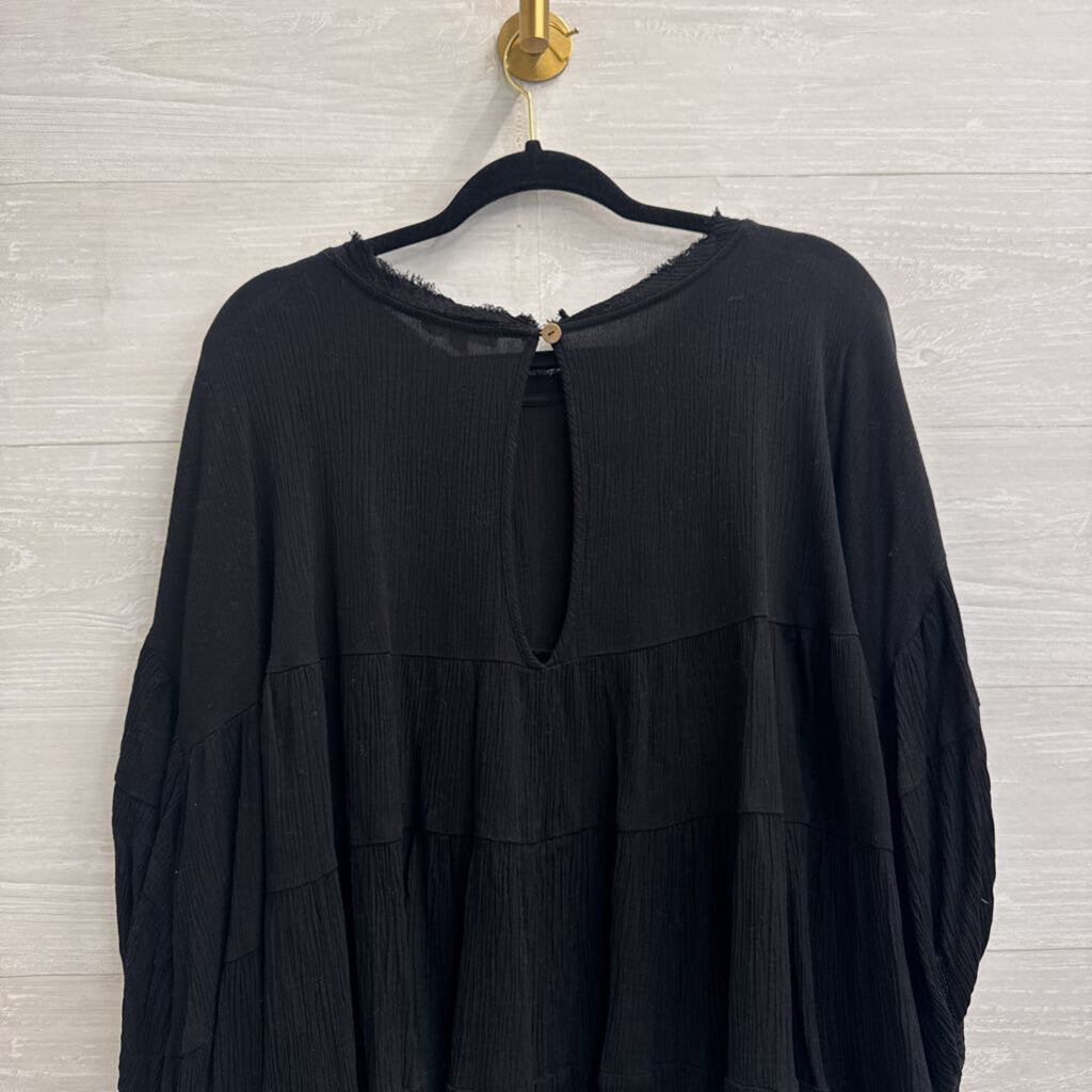 KyeMi Black Long Sleeve Boxy Top Medium