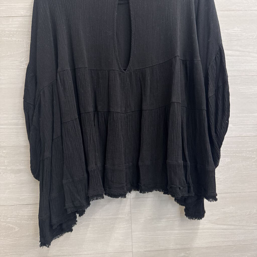 KyeMi Black Long Sleeve Boxy Top Medium