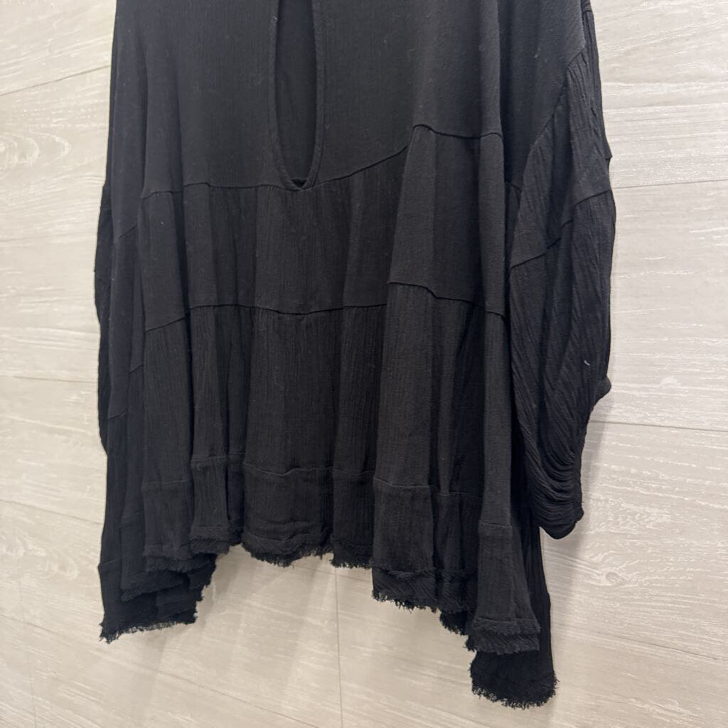 KyeMi Black Long Sleeve Boxy Top Medium