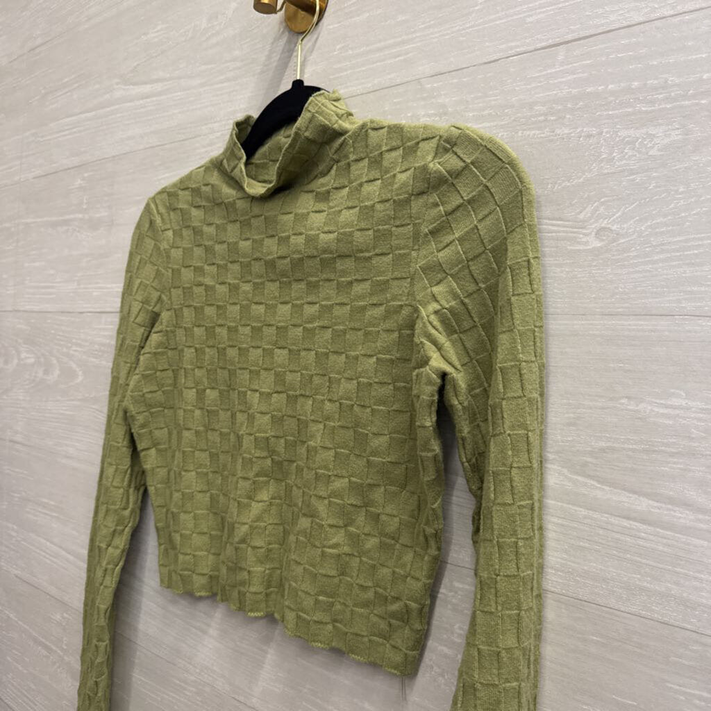 Green Checkered Cropped Long Sleeve Top Medium