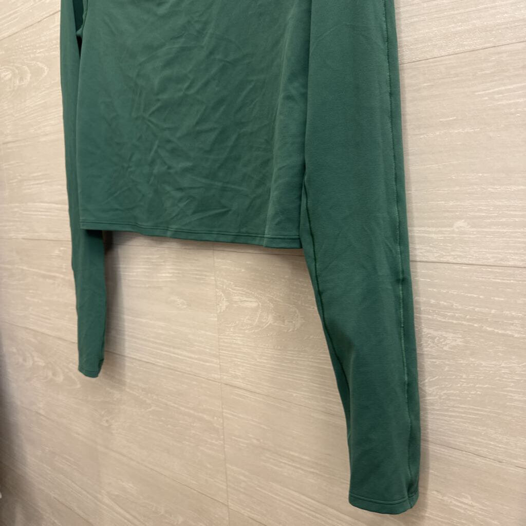 Athleta Green Long Sleeve Cropped Athletic Top Large