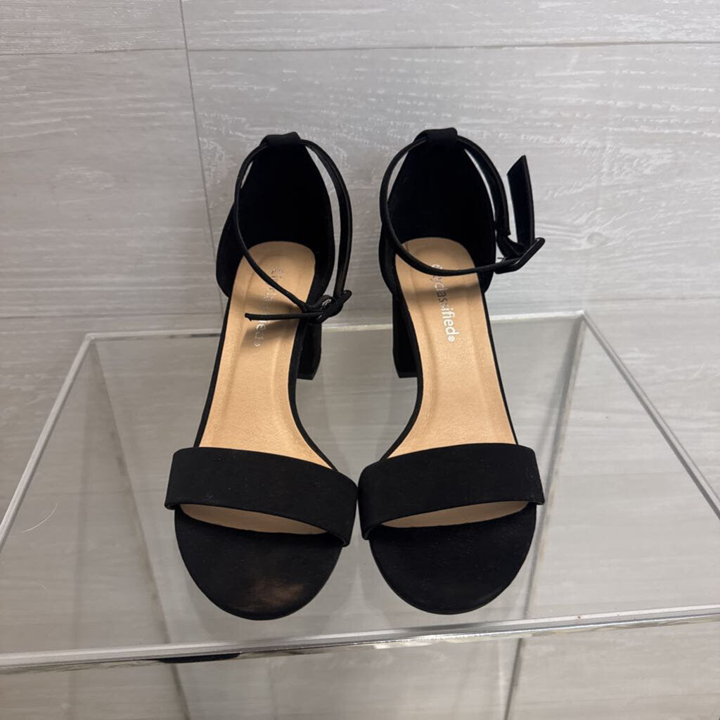 City Classified Black Ankle Strap Block Heels 8