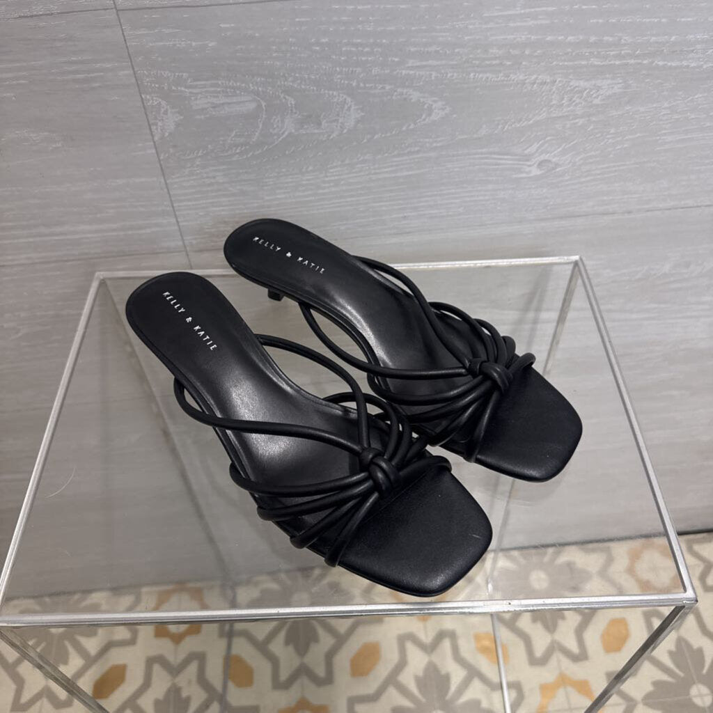 Kelly and Katie Black Strappy Sandal Kitten Heels 8.5