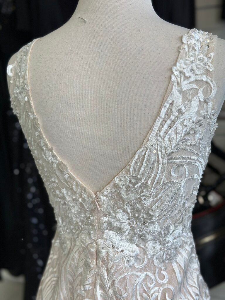 Stella Couture Blush/Ivory Fitted Tank Wedding Gown 10