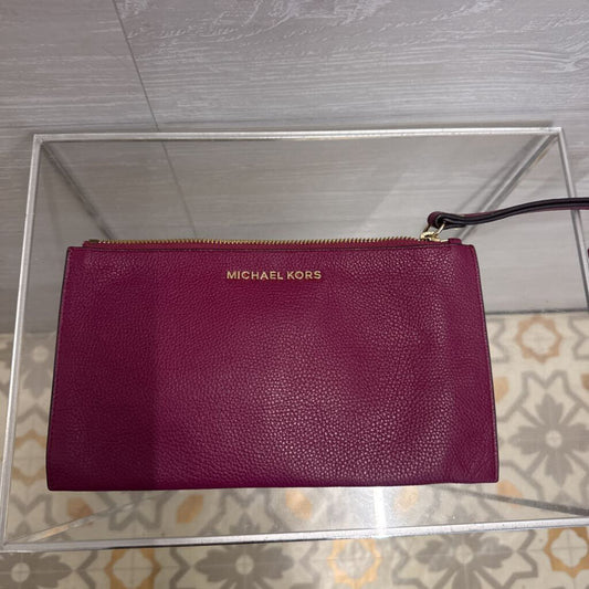 Michael Kors Berry Pebbled Leather Jet Set Wristlet