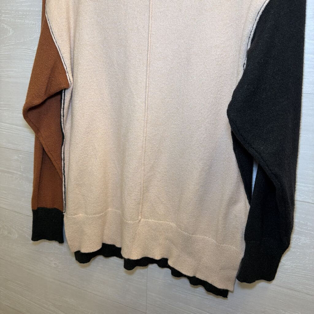 LUSH Beige/ Black Color Block Mock Neck Sweater Small