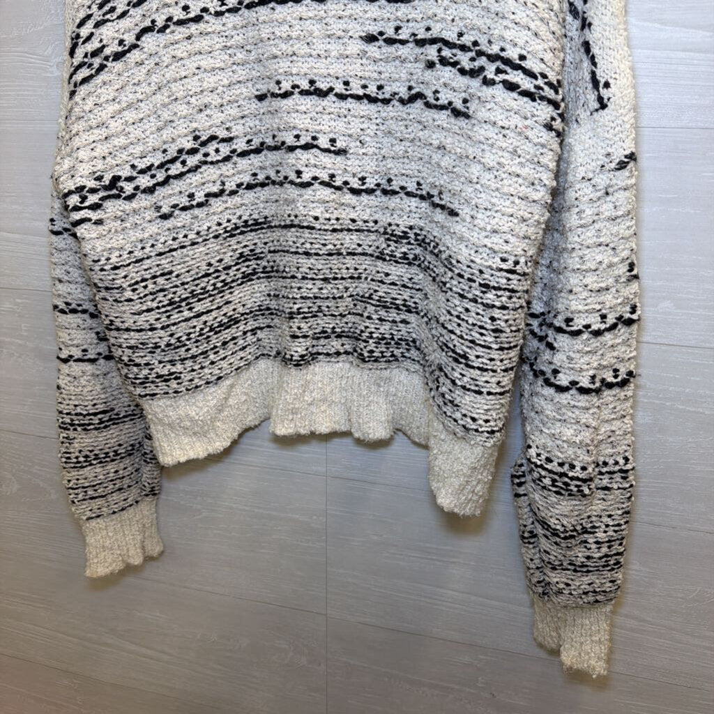 Knox Rose White/ Black Knit Cropped Sweater Large