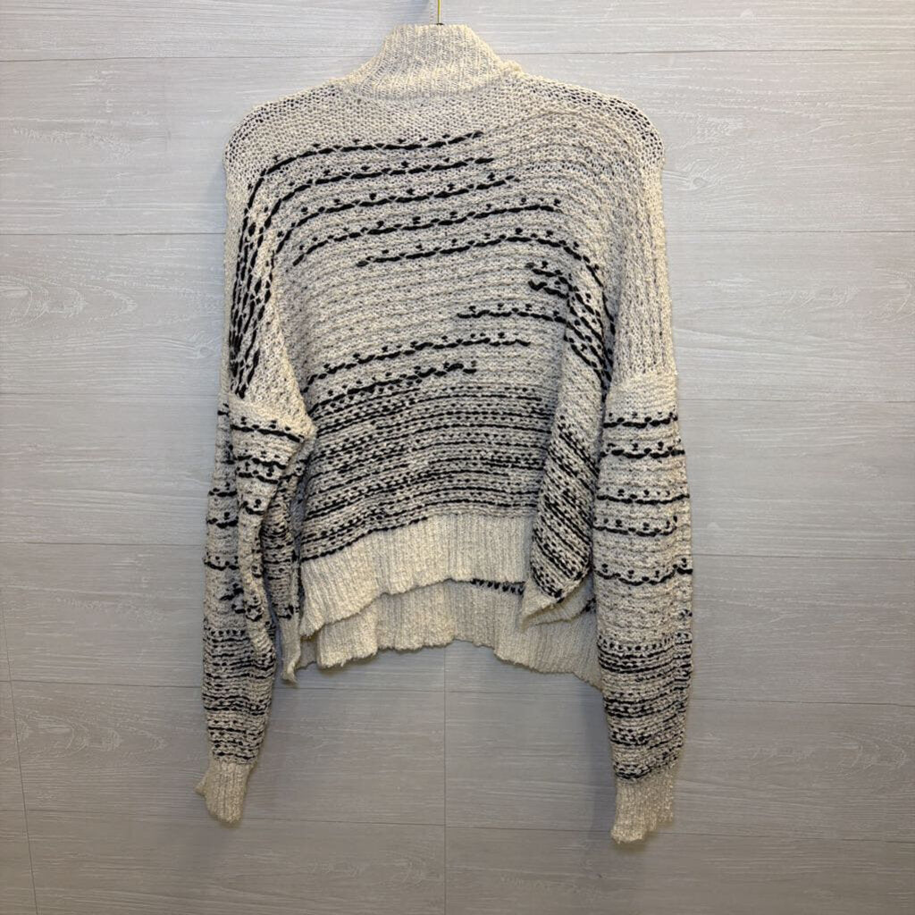 Knox Rose White/ Black Knit Cropped Sweater Large