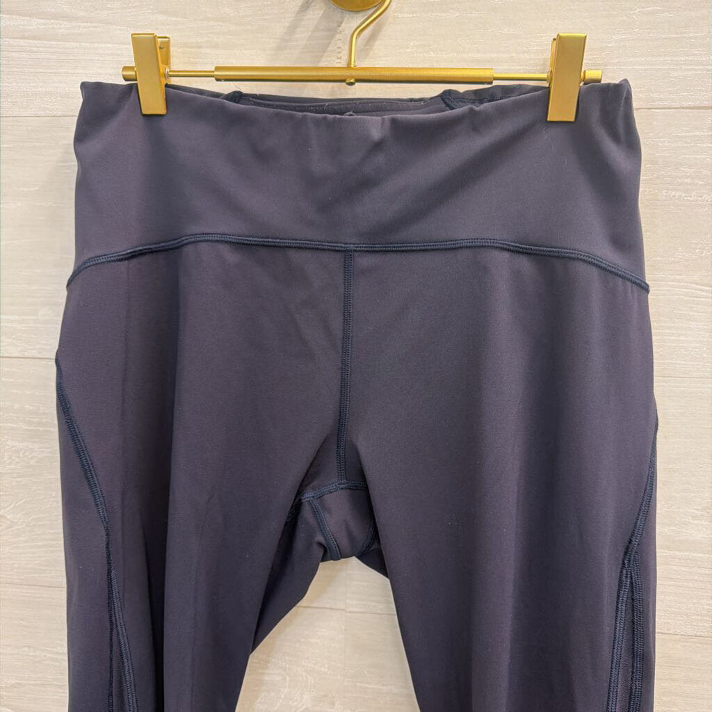 Lululemon Navy Cropped Leggings 12