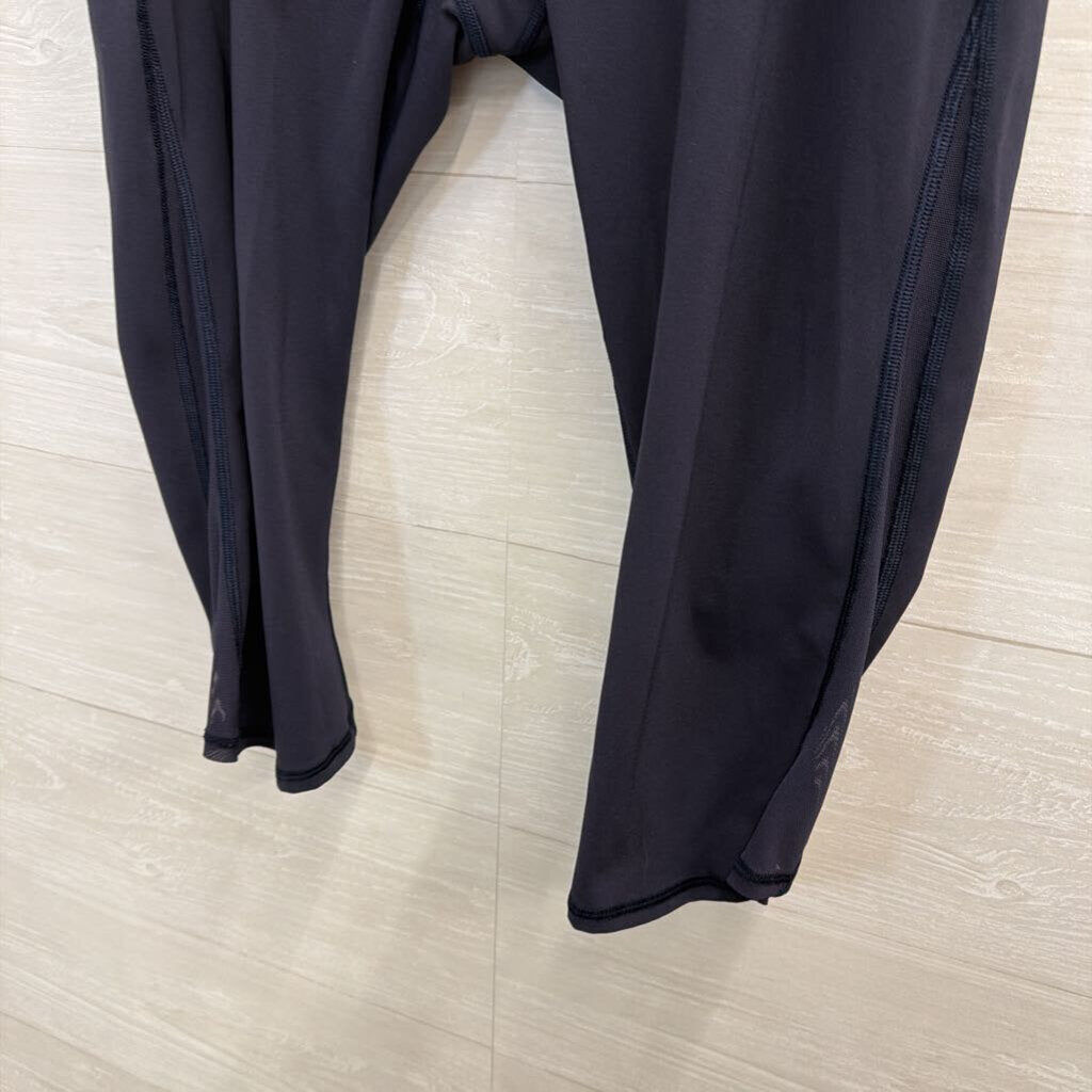 Lululemon Navy Cropped Leggings 12