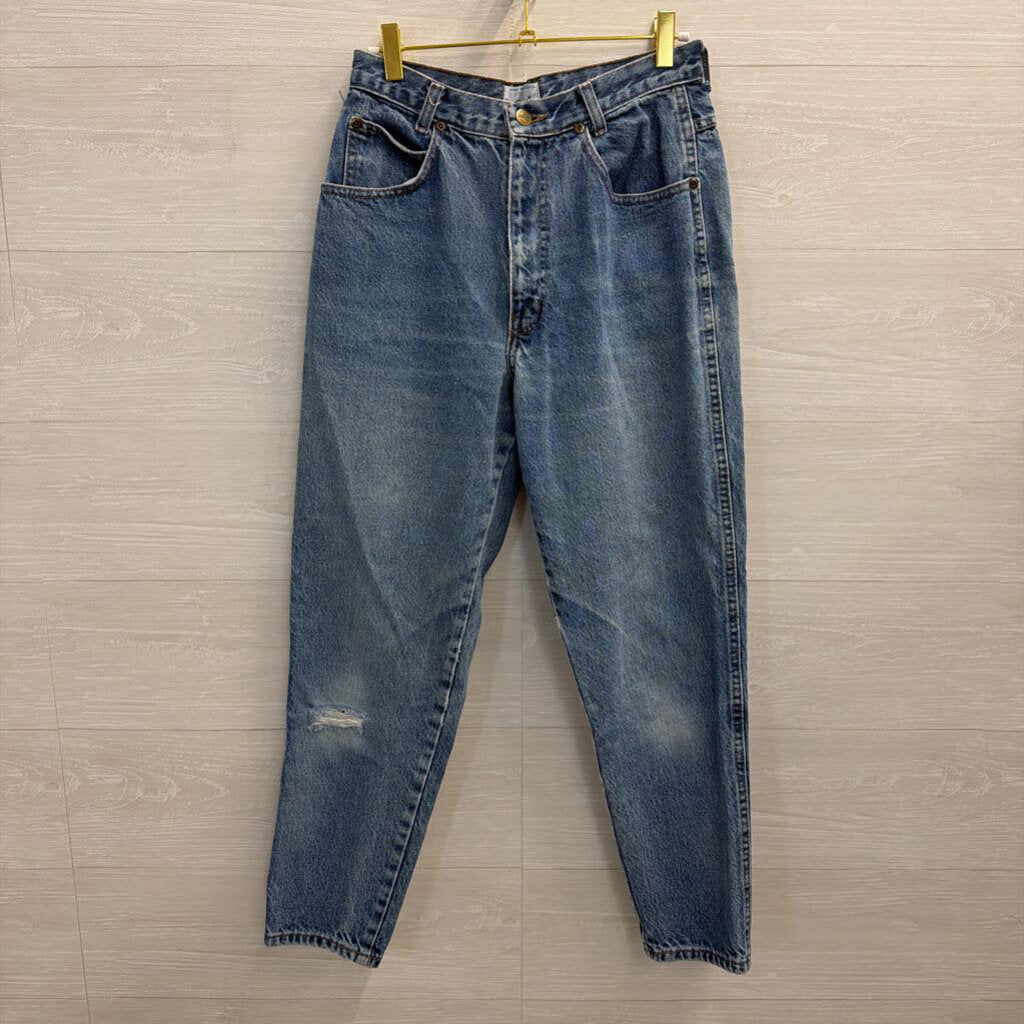 Vintage Chic Light Wash Distressed Mom Jeans 8 Petite