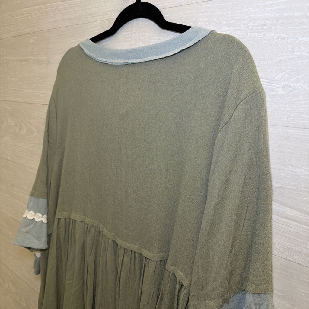 Green/ Blue Lace Detail Long Sleeve V Neck Top XXL