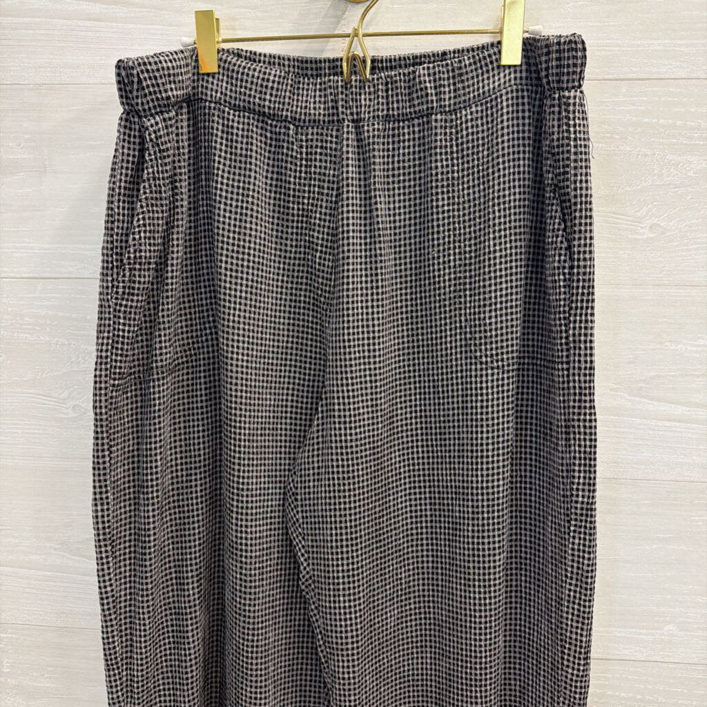 Cut Loose Black/ Grey Gingham Pull On Pants/ Tank Top Set Extra Large