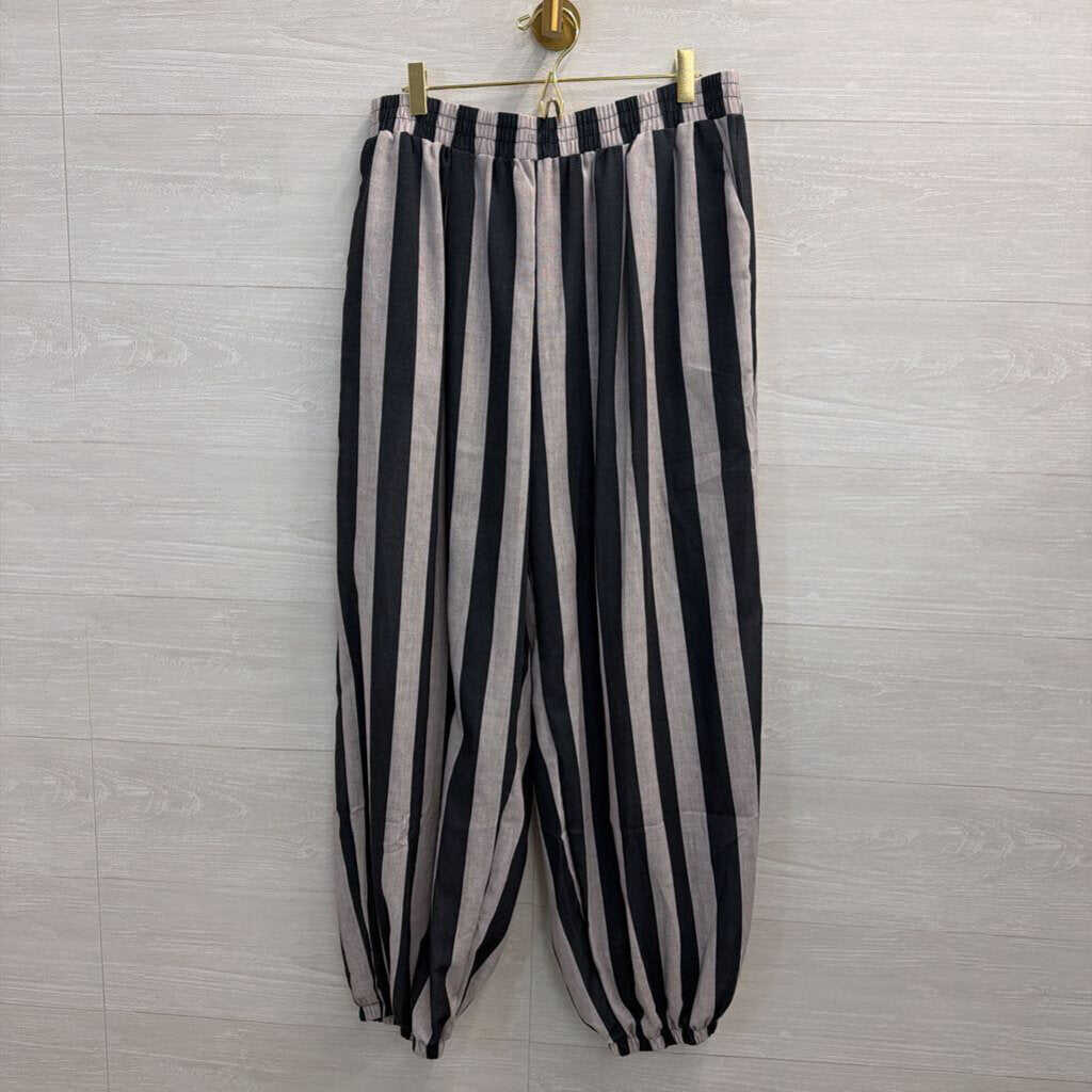 Grey Striped Pull On Pants Extra Large