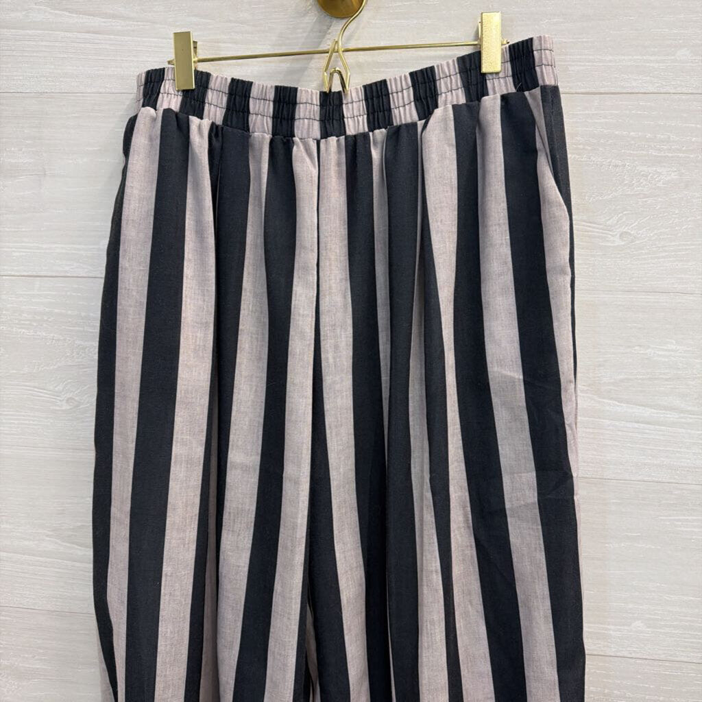 Grey Striped Pull On Pants Extra Large