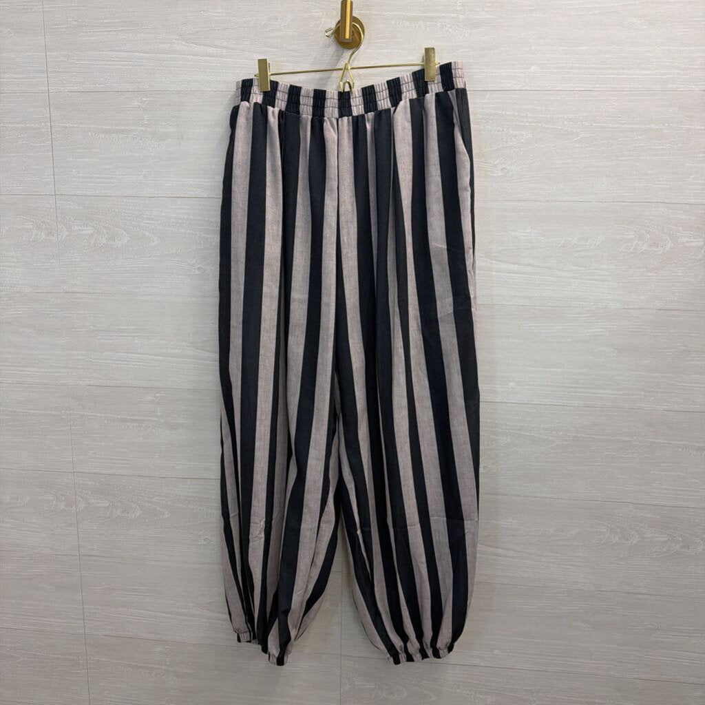 Grey Striped Pull On Pants Extra Large