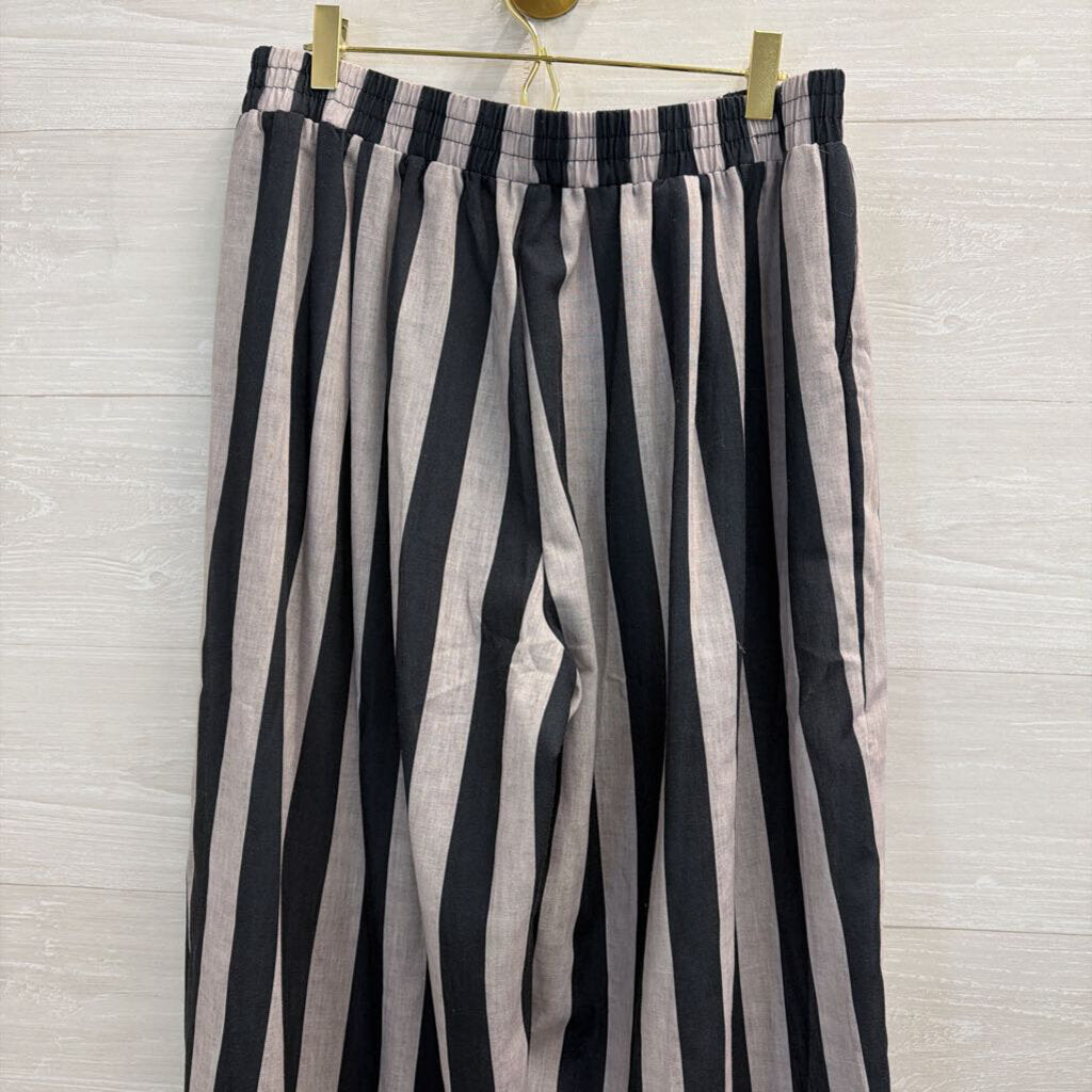 Grey Striped Pull On Pants Extra Large