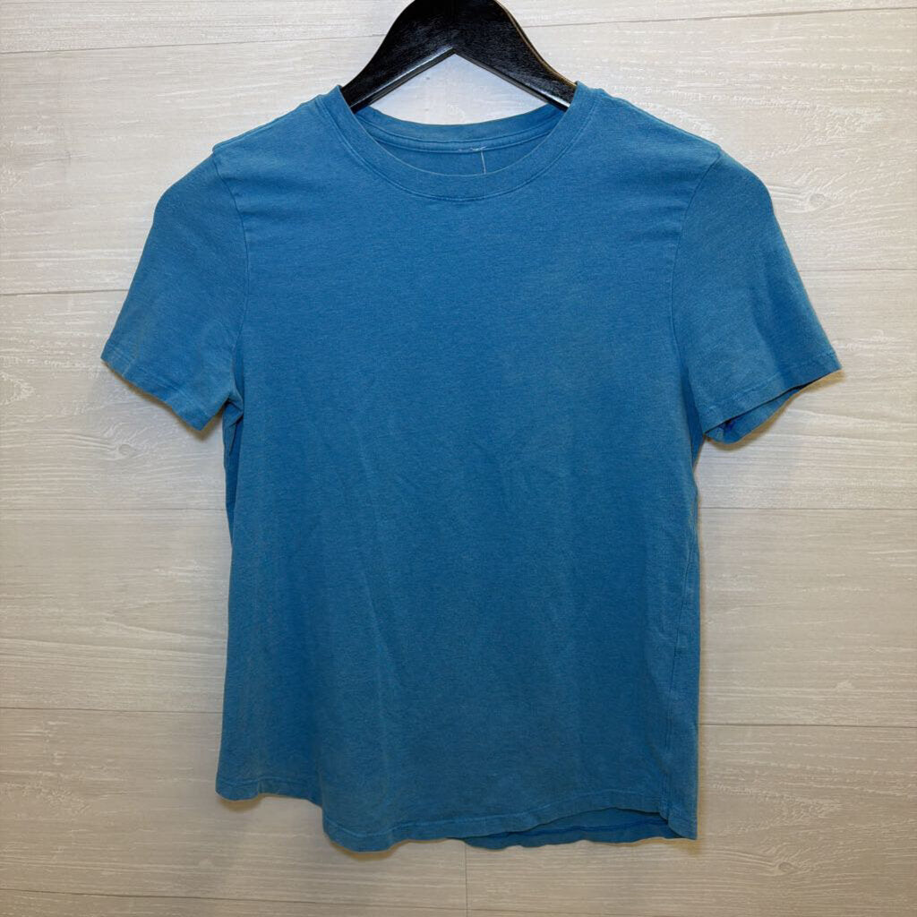 Lululemon Blue Short Sleeve Athletic Top Small