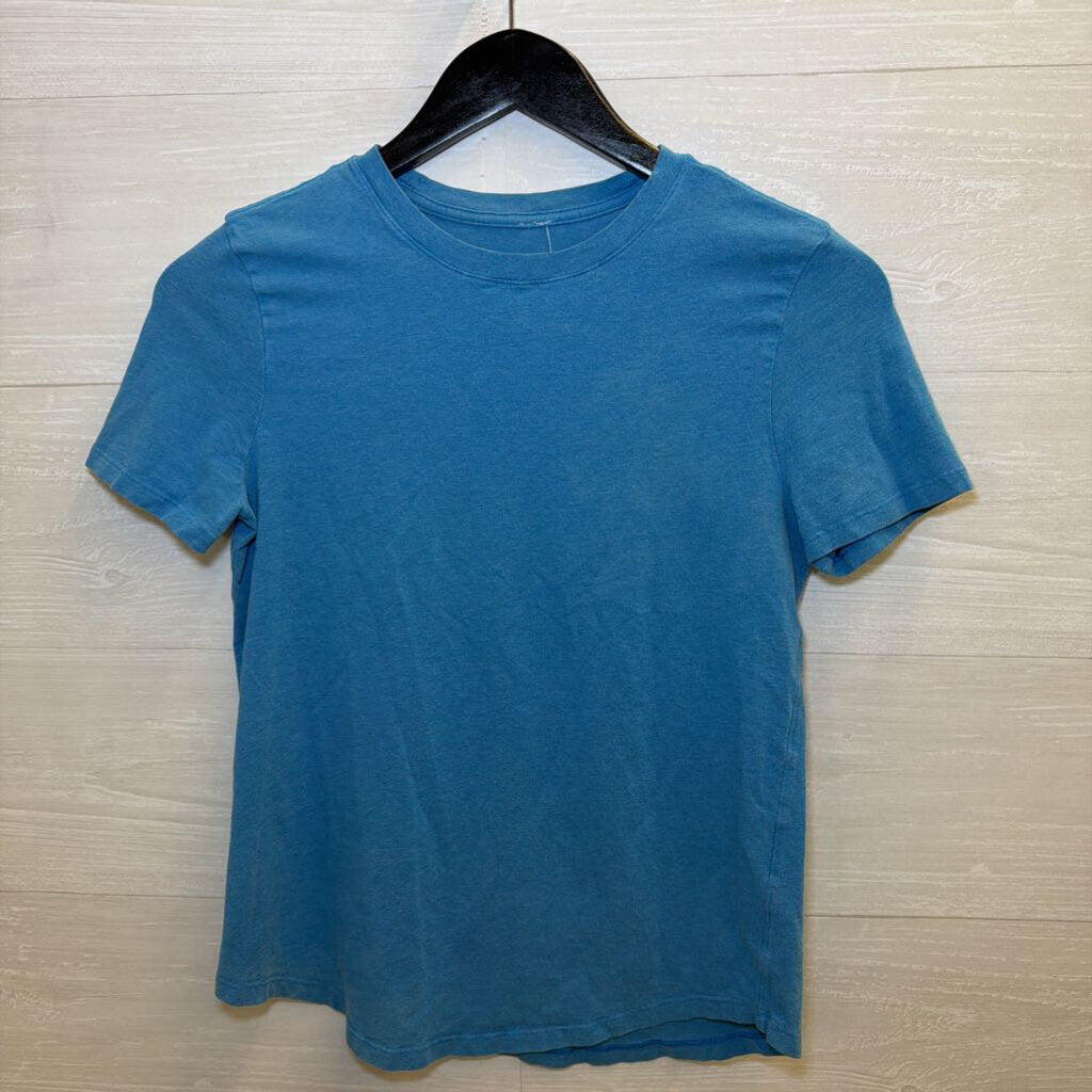 Lululemon Blue Short Sleeve Athletic Top Small