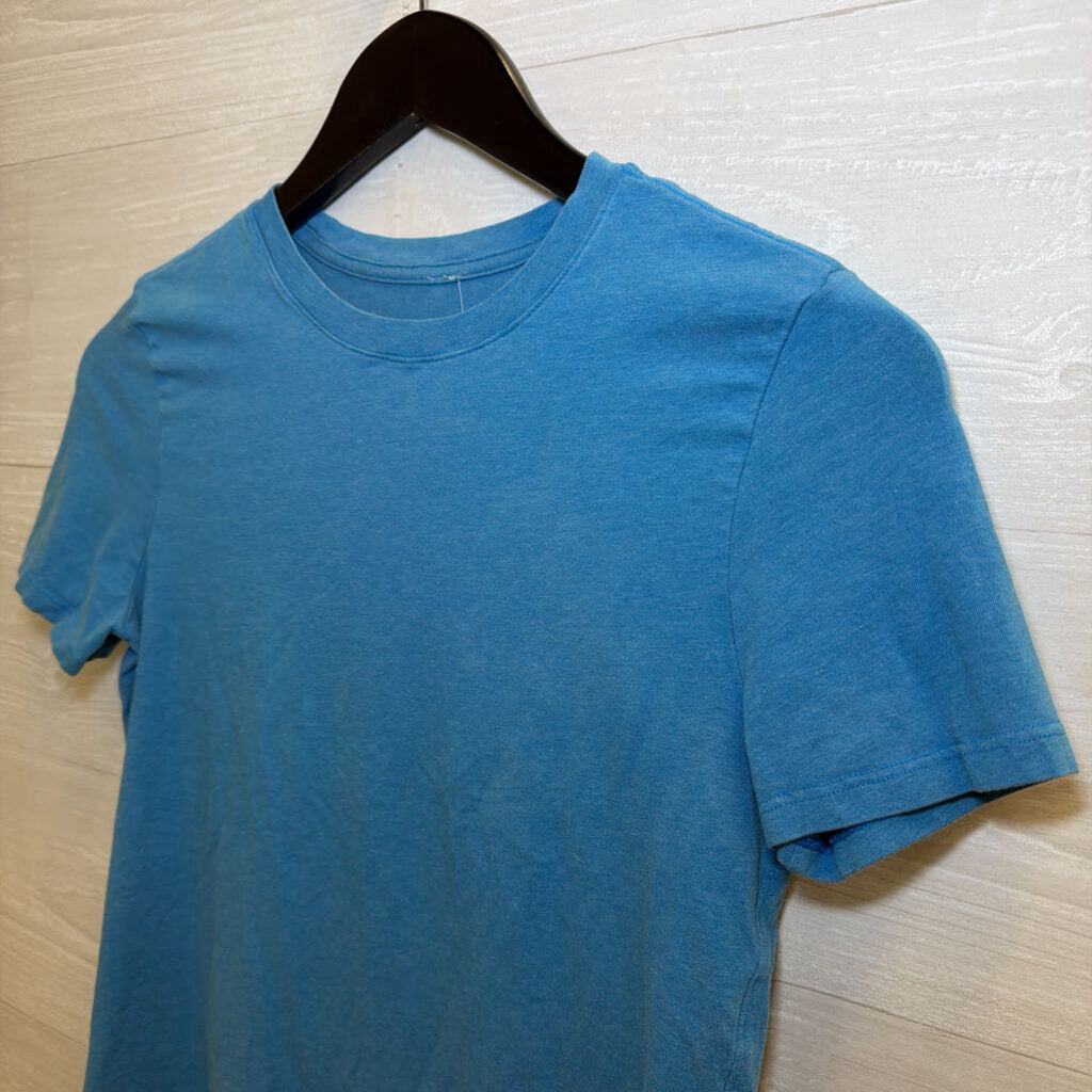 Lululemon Blue Short Sleeve Athletic Top Small