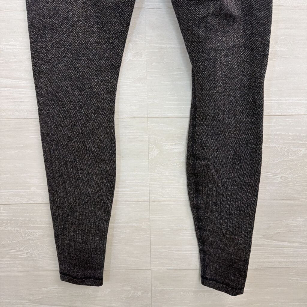 Lululemon Grey Print Leggings 4