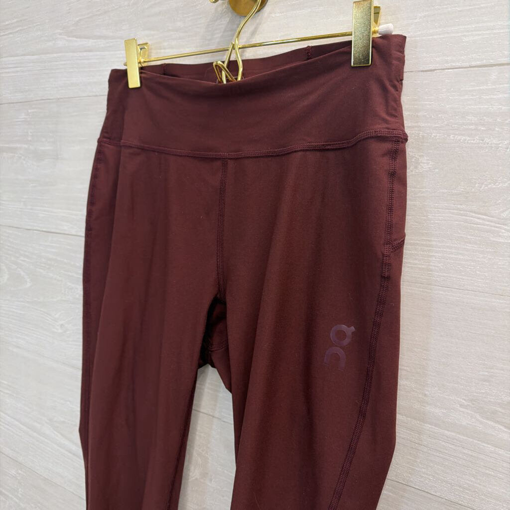 On Cloud Burgundy Leggings Small