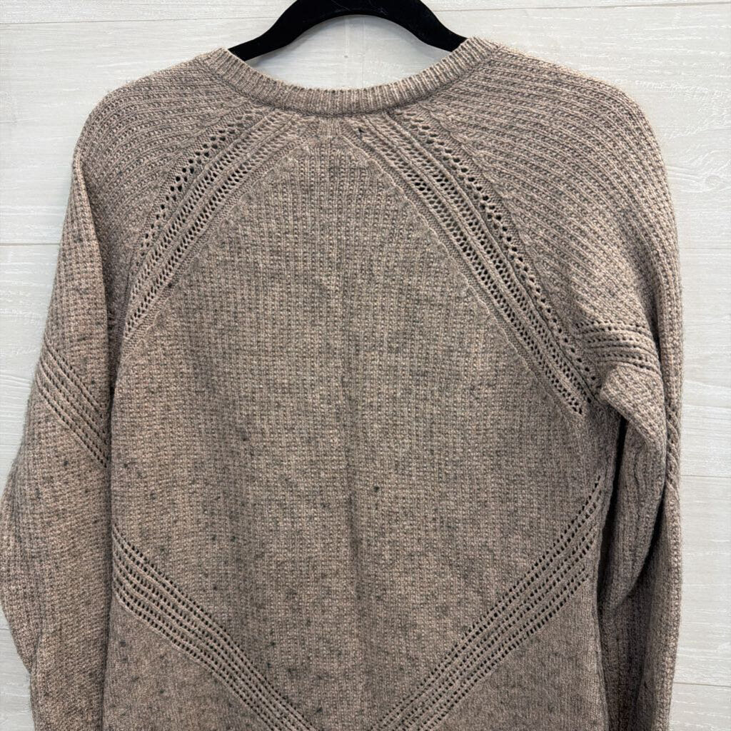 American Eagle Grey Knit Cardigan Sweater Medium
