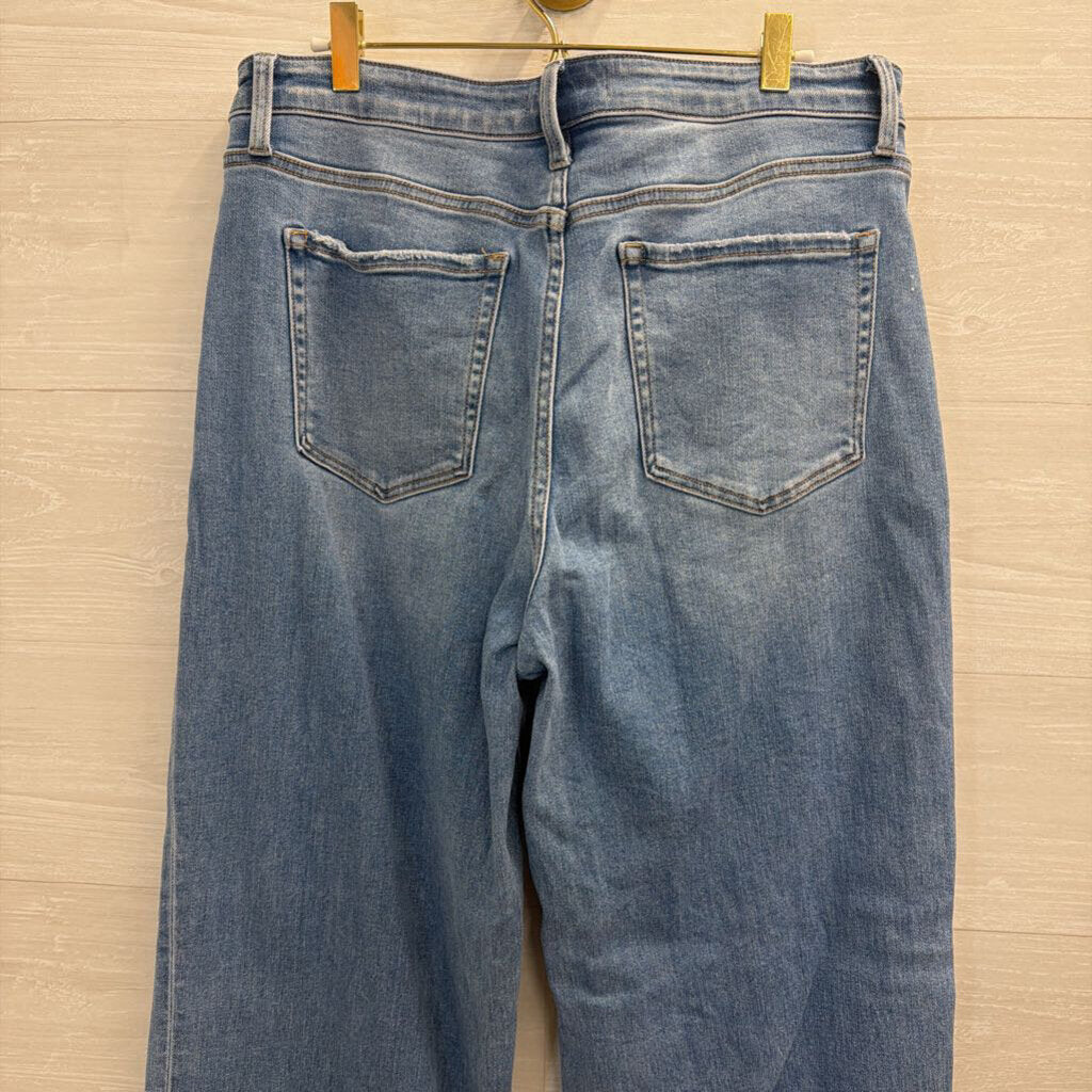 Flying Monkey Light Wash Wide Leg Jeans 32