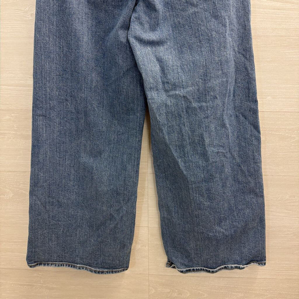 Levi Light Medium Wash 728 HR Wide Leg Jeans 27